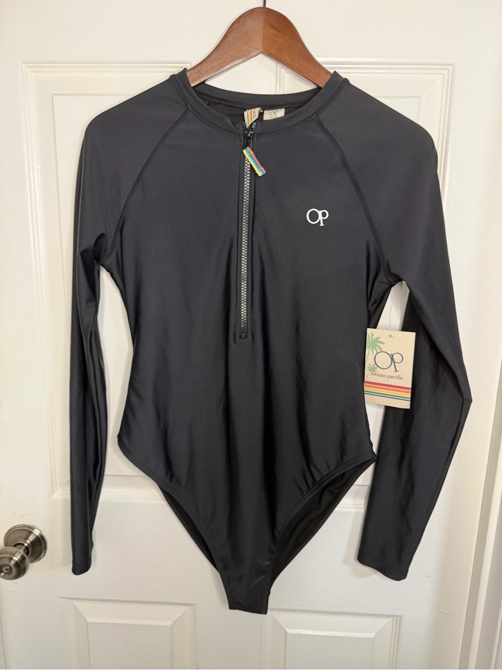OP Ocean Pacific Women's Black One Piece Swimsuit Long Sleeve X-Large New